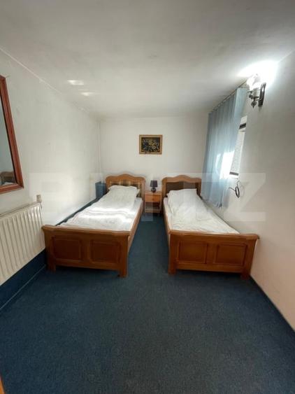 Hotel/Pensiune, de 1,300 mp, în Cornești
