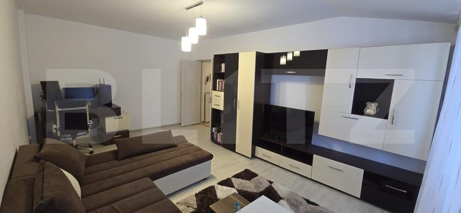 Apartament cu 2 camere decomandat, mobilat în Craiovița Nouă