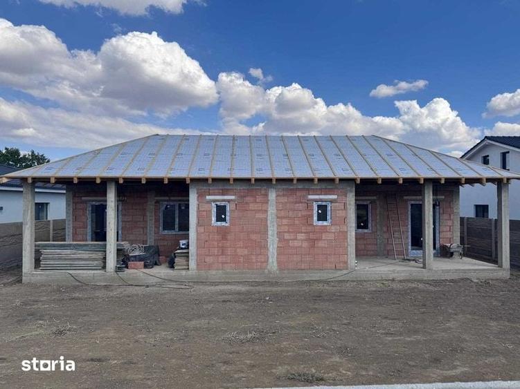 Casă cu 3 camere cu Teren 75 Mp în Central