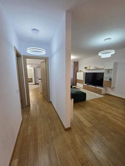 Apartament cu 3 camere decomandat, mobilat în Pipera