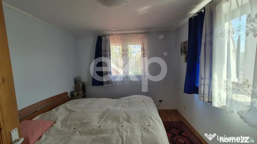 Casă cu 5 camere cu Teren 1005 Mp în Băjești