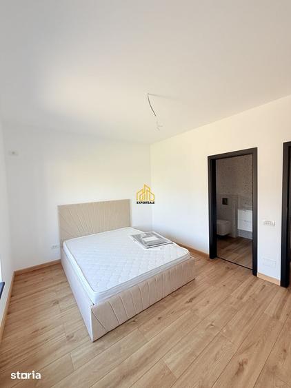 Casă cu 4 camere cu Teren 400 Mp în Domnești
