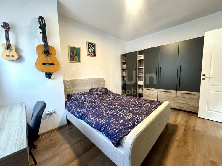 Apartament cu 3 camere decomandat, mobilat în Bună Ziua