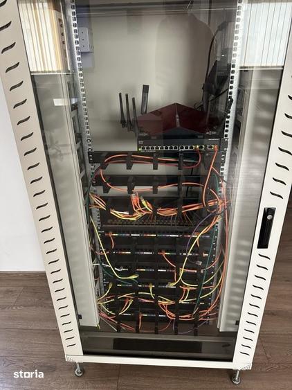 Apartament cu 4 camere în Aviatorilor