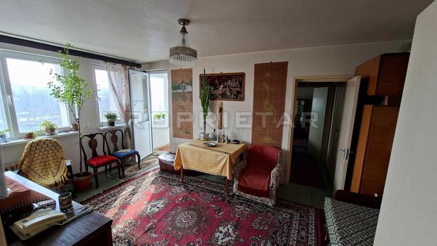 Apartament cu 2 camere semidecomandat în Apusului