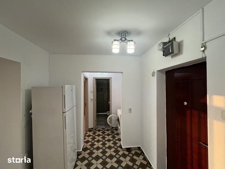 Apartament cu 2 camere decomandat în Malu Roșu