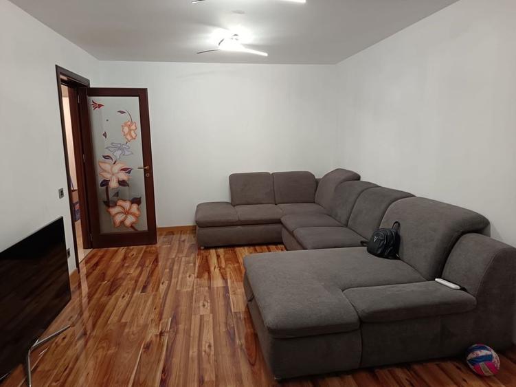 Vand Apartament cu 3 camere Alexandria - 8