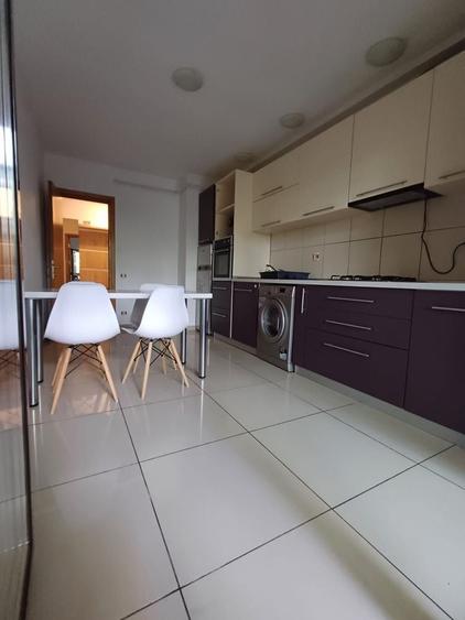 Apartament cu 2 camere decomandat în Găvana