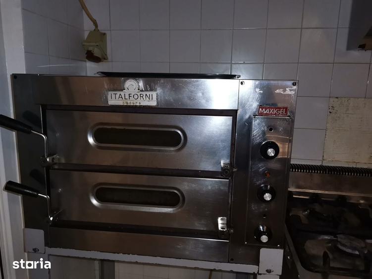 Spațiu comercial, de 100 mp, în Dristor