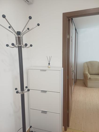 Garsonieră decomandată în Valea Ialomiței