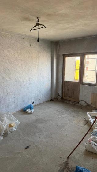 Apartament cu 3 camere decomandat în Kiseleff