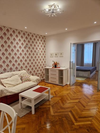 Apartament cu 2 camere semidecomandat în Ultracentral