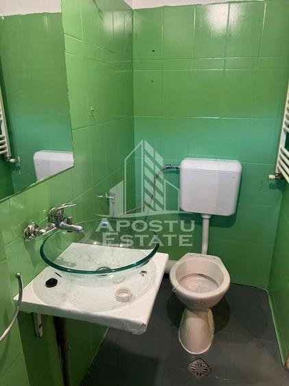 Apartament cu 2 camere semidecomandat în Lunei