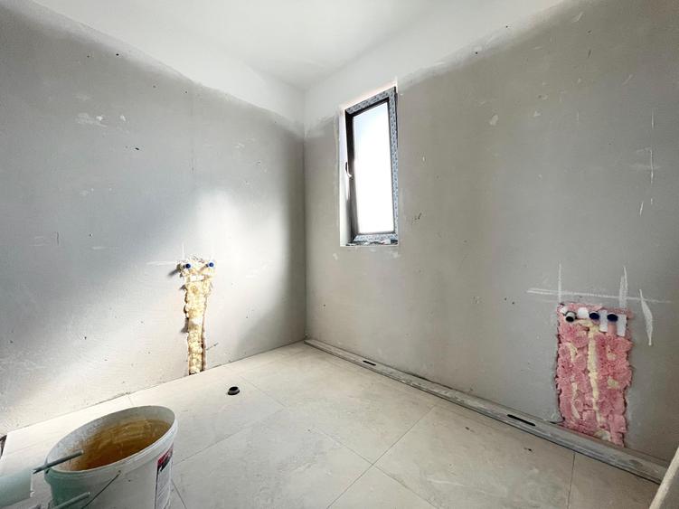 Duplex cu 4 camere cu Canalizare în Moșnița Veche