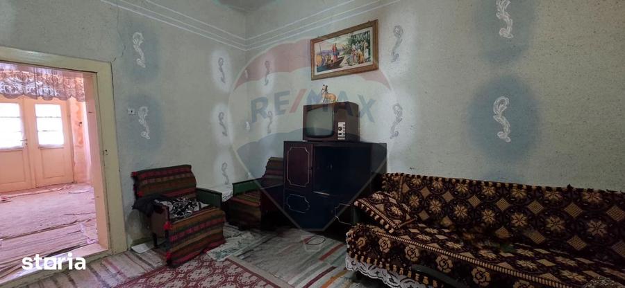 Casă cu 3 camere cu Teren 936 Mp în Socodor