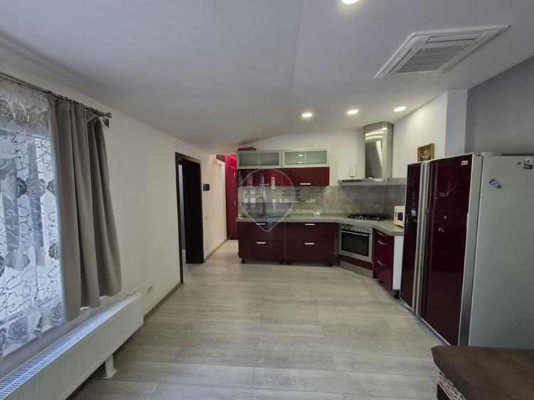 Apartament cu 2 camere semidecomandat, mobilat în Apărătorii Patriei