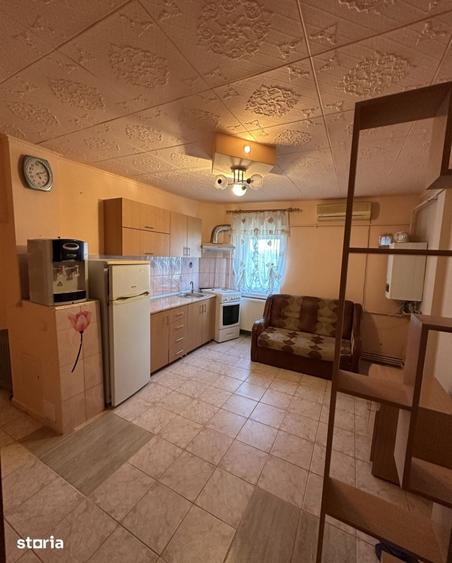 Apartament cu 2 camere semidecomandat în Calea București