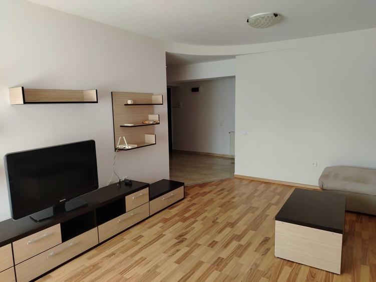 Apartament cu 2 camere decomandat în 9 Mai
