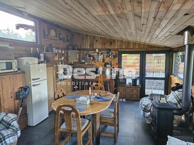 Casă individuală cu 2 camere cu Teren 1500 Mp în Trestioara