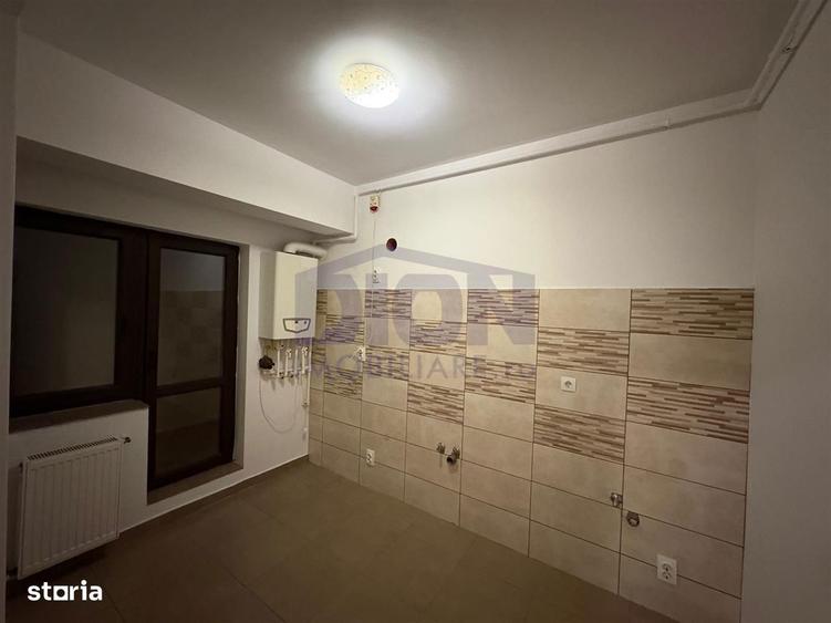 Apartament cu 2 camere semidecomandat în Giurgiului