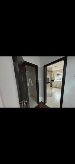 Apartament cu 2 camere decomandat în Apărătorii Patriei