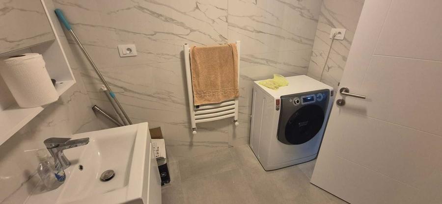 Apartament cu 2 camere decomandat în Energia