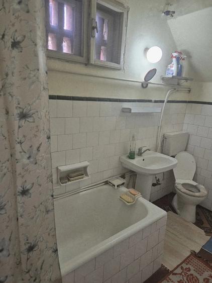 Casă cu 4 camere cu Teren 250 Mp în Muncitoresc