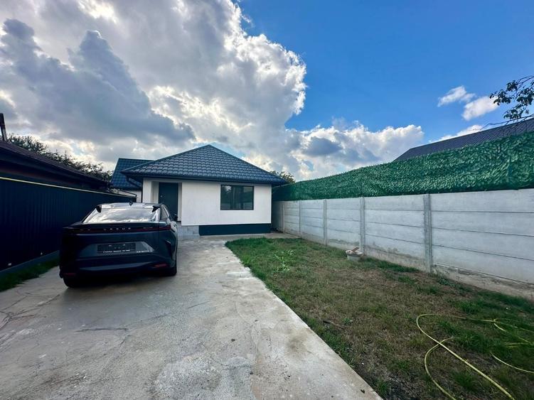 Casă cu 3 camere în Pantelimon