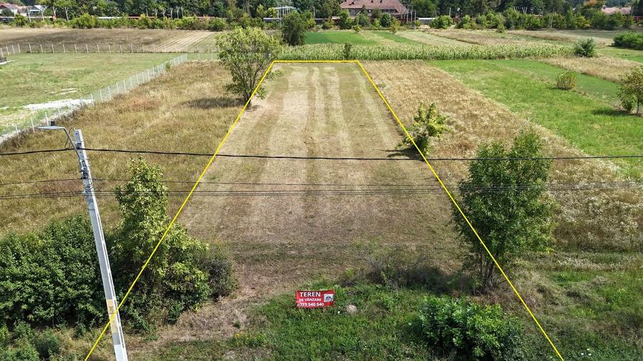 Teren Construcții intravilan de 1462 mp, în Central