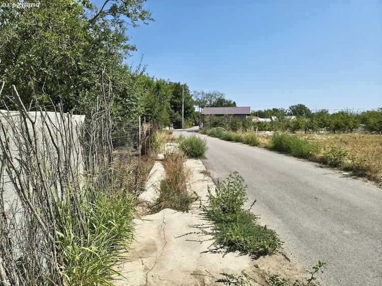 Teren de 1200 mp, în Varlaam