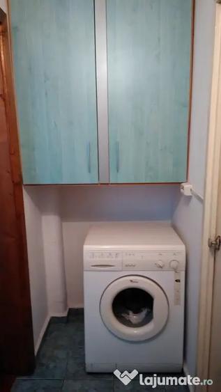 Apartament cu 3 camere decomandat în Lipovei