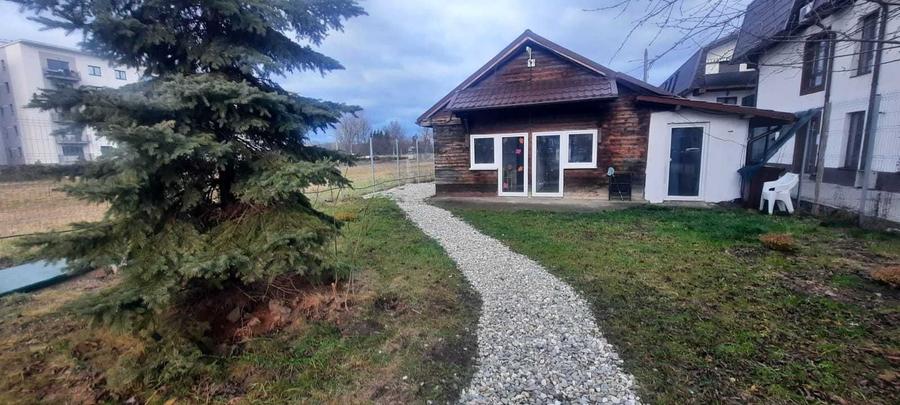 Casă cu 3 camere cu Teren 1134 Mp în Tractorul