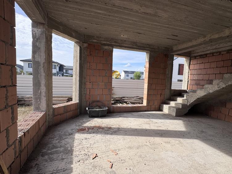 Duplex cu 3 camere cu Teren 161 Mp în Otopeni