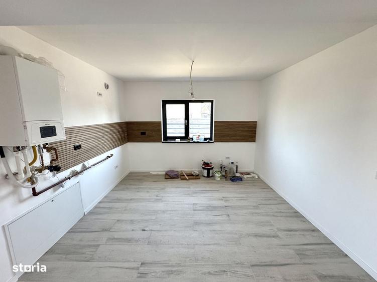 Casă cu 4 camere în Valea Ursului