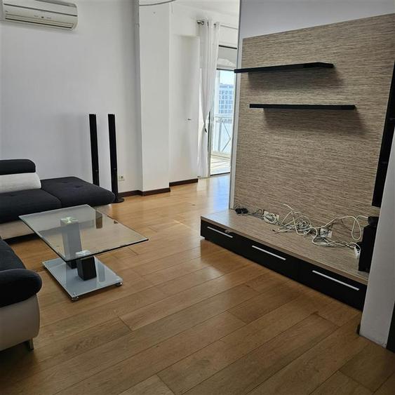 Apartament cu 2 camere decomandat în Torontalului