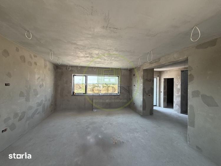 Casă cu 4 camere cu Teren 252 Mp în Malu Mare