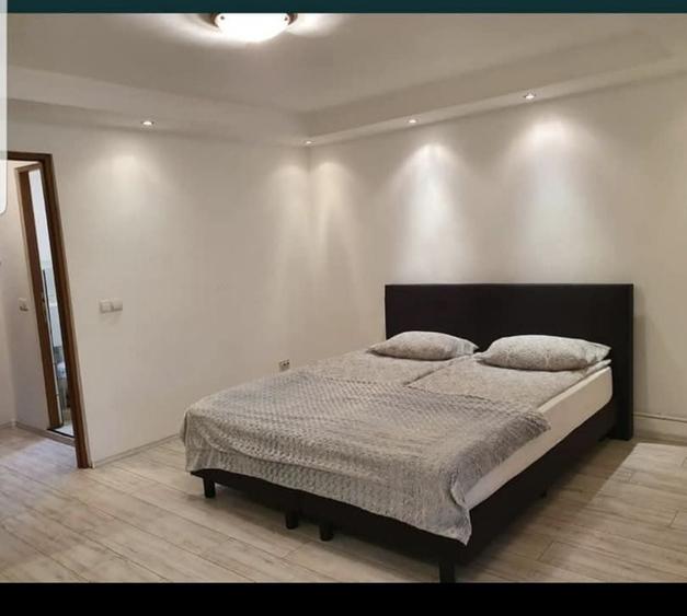 Garsonieră decomandată în Valea