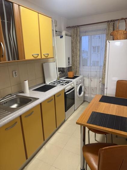 De inchiriat apartament cu o camera , stare foarte buna! - 4
