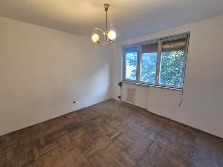 Apartament cu 2 camere semidecomandat în Podgoria