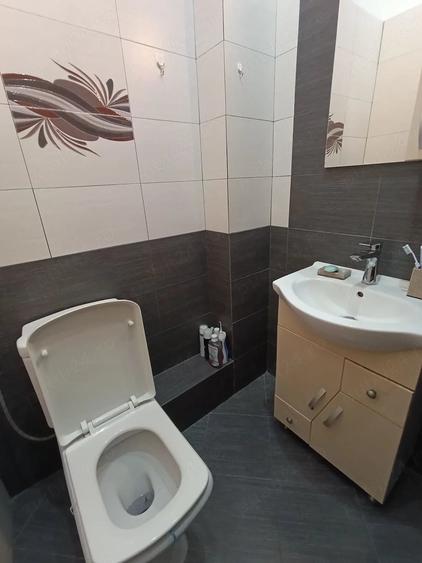 Apartament cu 3 camere decomandat, mobilat în Găvana