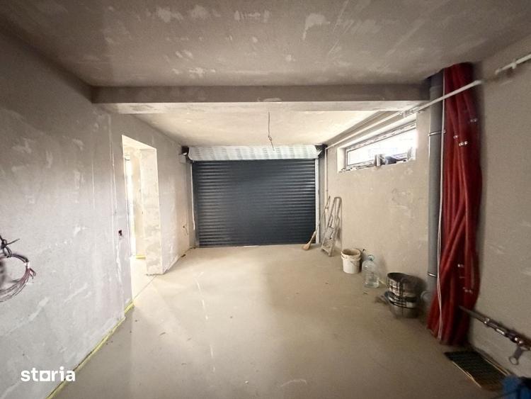 Casă cu 6 camere cu Teren 290 Mp în Gruia