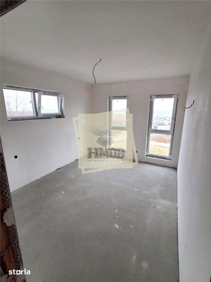 Casă cu 4 camere cu Teren 300 Mp în Central