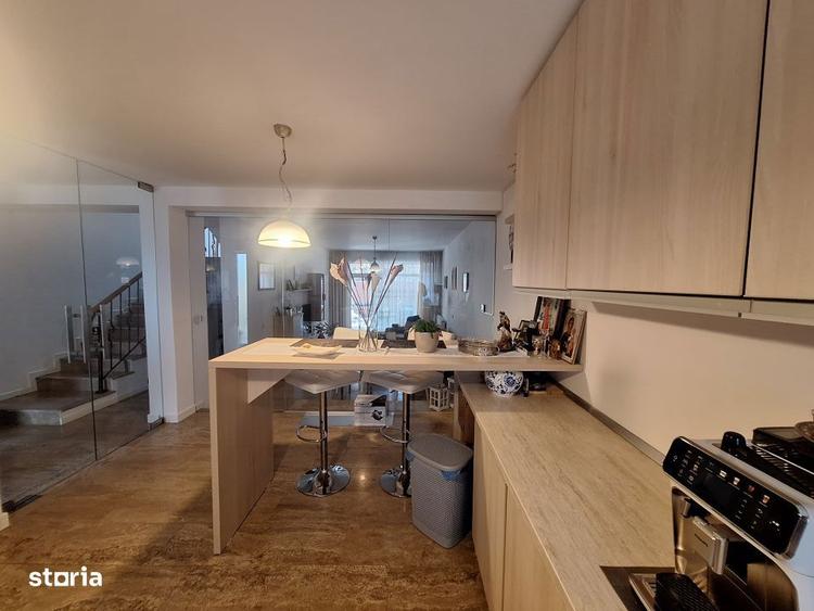 Casă cu 3 camere cu Teren 264 Mp în Dumbrăvița