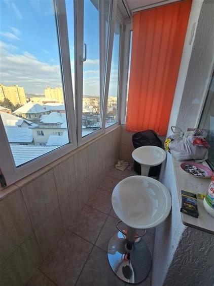 Apartament cu trei camere  constructie recenta - 9