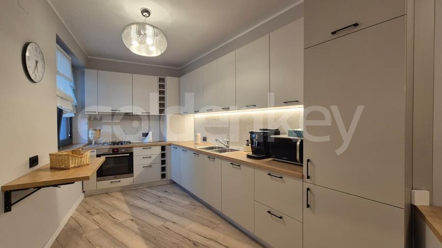 Apartament cu 3 camere decomandat, mobilat în Dorobanți