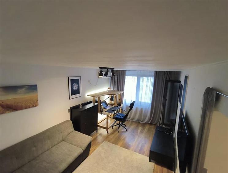 Apartament cu 2 camere decomandat, mobilat în Berceni