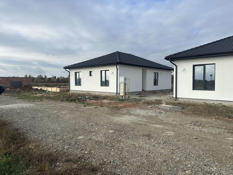 Casă cu 4 camere în Odoreu