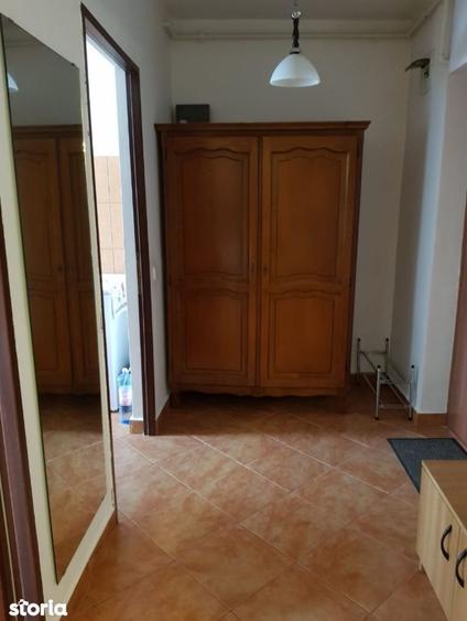 Garsonieră decomandată în Florești