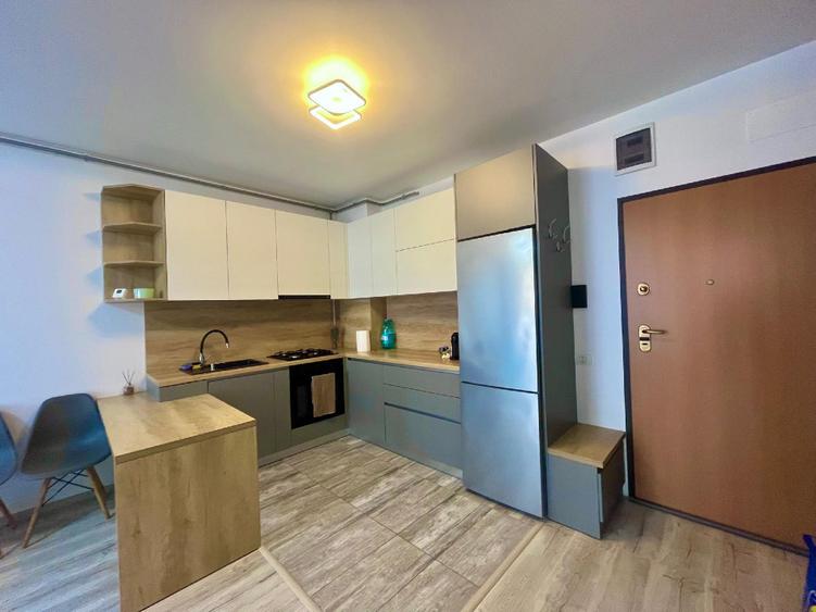 Apartament cu 2 camere semidecomandat în Torontalului