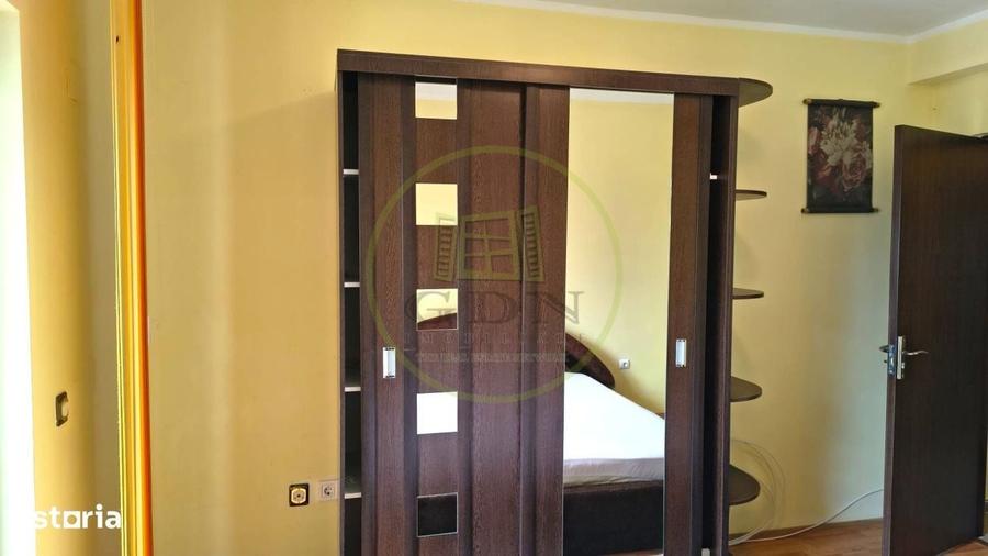 Apartament cu 2 camere decomandat în Predeal